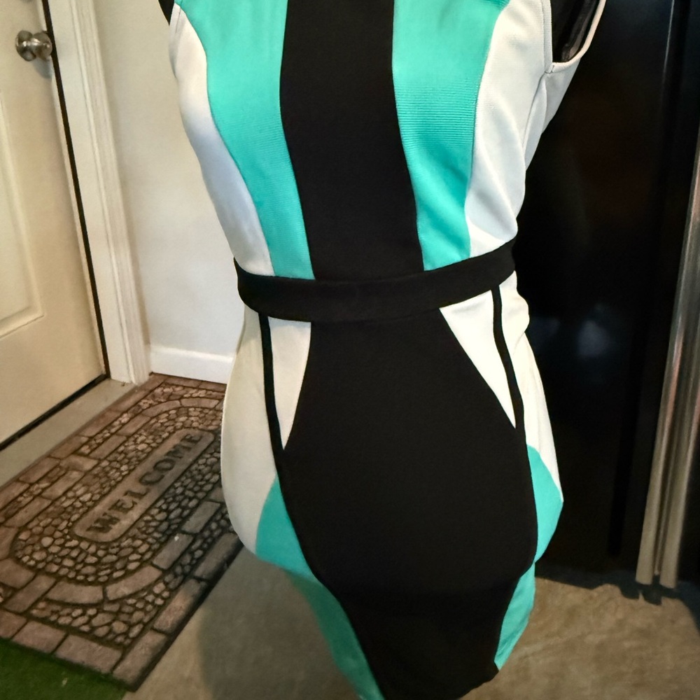 Stylish Teal and Black Colorblock Dress p44 - Picture 4 of 4